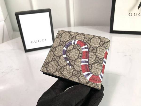 原單複製gucci頂級貨品 專櫃同步,高仿名牌!雙折皮夾,中央裝飾印花 為Alessandro Michele的標誌性細節之一,此款雙折皮夾採用進口頭層牛皮以及GG高級人造革精製而成451268ydgu11488 4 原單複製gucci頂級貨品 專櫃同步,高仿名牌!雙折皮夾,中央裝飾印花 為Alessandro Michele的標誌性細節之一,此款雙折皮夾採用進口頭層牛皮以及GG高級人造革精製而成451268ydgu11488