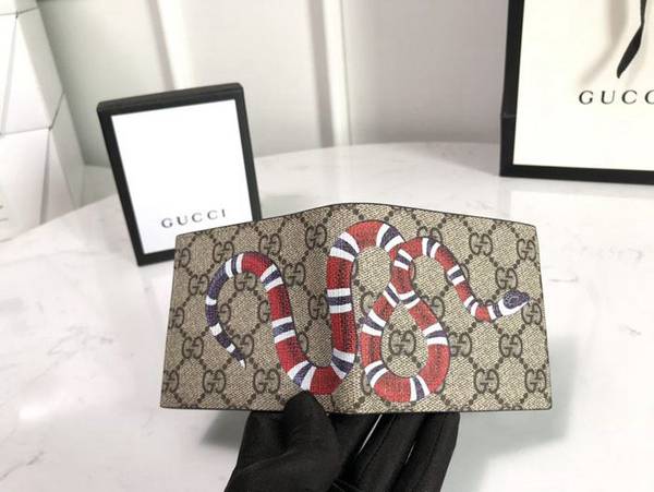 原單複製gucci頂級貨品 專櫃同步,高仿名牌!雙折皮夾,中央裝飾印花 為Alessandro Michele的標誌性細節之一,此款雙折皮夾採用進口頭層牛皮以及GG高級人造革精製而成451268ydgu11488 5 原單複製gucci頂級貨品 專櫃同步,高仿名牌!雙折皮夾,中央裝飾印花 為Alessandro Michele的標誌性細節之一,此款雙折皮夾採用進口頭層牛皮以及GG高級人造革精製而成451268ydgu11488
