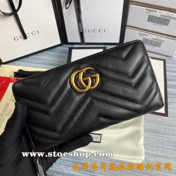 原版A貨GG marmont 翻蓋款採用絎縫進口小牛皮打造配以人形紋設計背面配以GG標誌復古金色金屬配件443123。ydgu11810