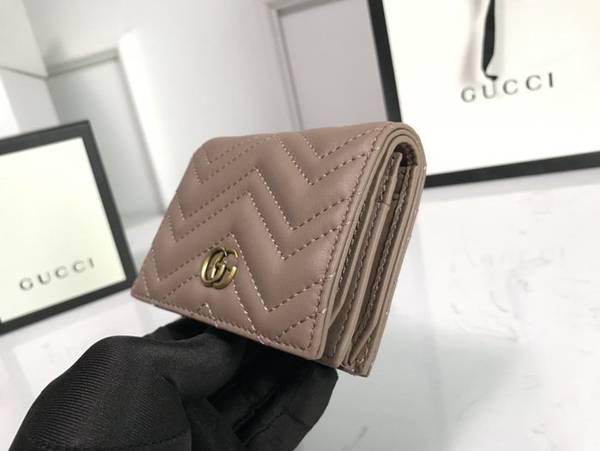高仿包 晶片版GG marmont 小卡包採用絎縫進口小牛皮打造配以人形紋設計背面配以GG標誌復古金色金屬配件466492。ydgu11964 3 高仿包 晶片版GG marmont 小卡包採用絎縫進口小牛皮打造配以人形紋設計背面配以GG標誌復古金色金屬配件466492。ydgu11964