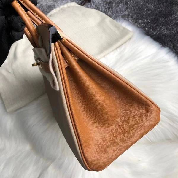 高仿名牌包愛馬仕Birkin 25cm Epsom 二拼色S2風衣灰 拼CK37金棕色 拉絲金扣,蠟線手工縫製 3 高仿名牌包愛馬仕Birkin 25cm Epsom 二拼色S2風衣灰 拼CK37金棕色 拉絲金扣,蠟線手工縫製