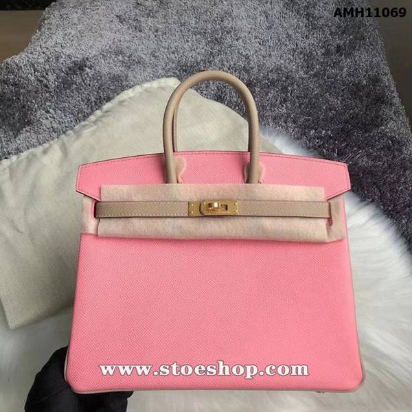 高仿包包批發愛馬仕Birkin 25cm Epsom 二拼色1Q奶昔粉 拼 S2風衣灰 拉絲金扣，蠟線手工縫製