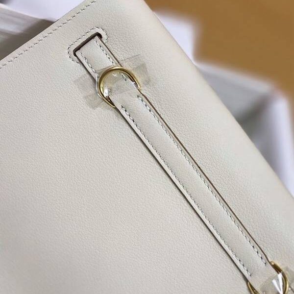 奢侈品a貨愛馬仕Kelly danse22cm evercolor 皮 Craie 1O 奶昔白