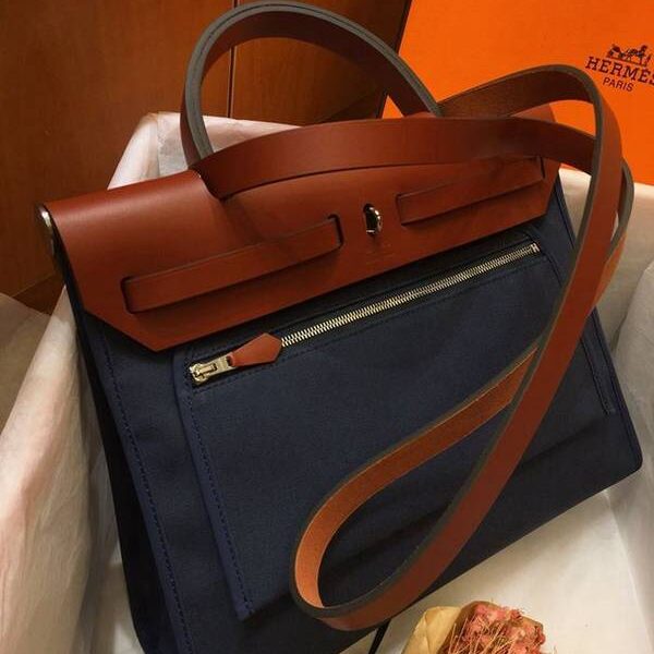 高仿愛馬仕色Herbag 31Cm藏青/紅啡(男女神通用版 最學院派的包袋 神名:她的包) 10 高仿愛馬仕色Herbag 31Cm藏青/紅啡(男女神通用版 最學院派的包袋 神名:她的包)