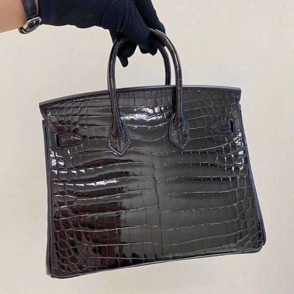 高仿A貨愛馬仕Special order 特別定制： Birkin 25 進口亮面兩點 尼羅鱷Shiny Niloticus 89黑色 金扣，永恆的經典 頂級品質