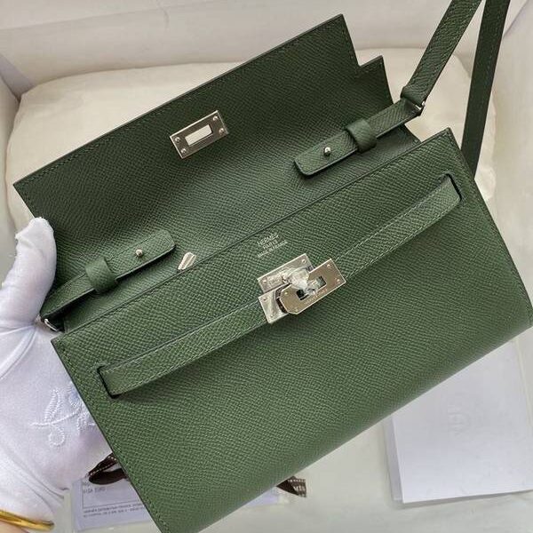 奢侈品愛馬仕Ｈ新品 Kelly to go woc 叢林綠 /銀扣