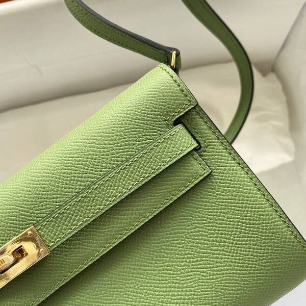 高仿名牌包愛馬仕Ｈ新品 Kelly to go woc 牛油果綠 配聖杯藍/金扣