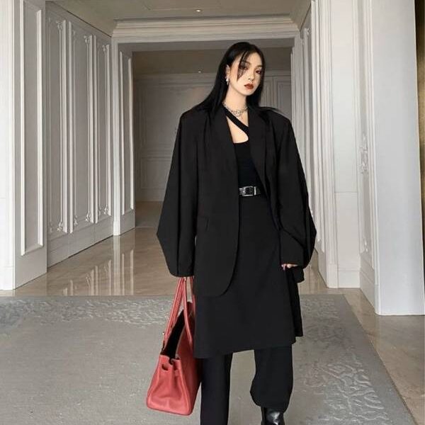 A貨之家愛馬仕Shoulder birkin 深受各路時尚大神的喜愛 隨隨便便一拍就是大片，氣場十足