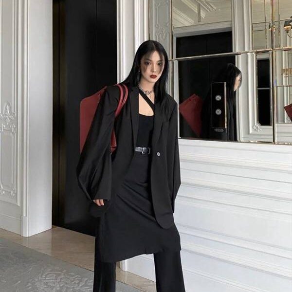 A貨之家愛馬仕Shoulder birkin 深受各路時尚大神的喜愛 隨隨便便一拍就是大片，氣場十足