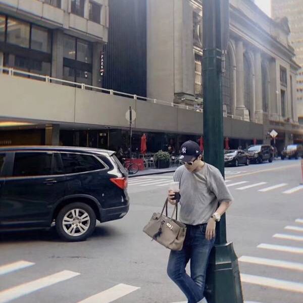 高仿A貨愛馬仕Shoulder birkin 大象灰 男生背超cool誒 秒變時尚boy
