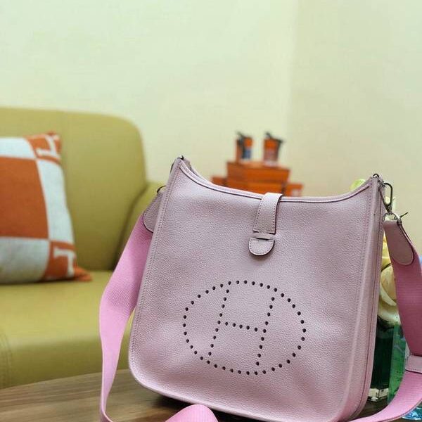奢侈品1：1愛馬仕現貨Evelyne 29cm togo 皮 3Q粉