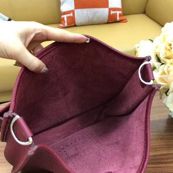 高仿精品 愛馬仕 Evelyne 肩背包