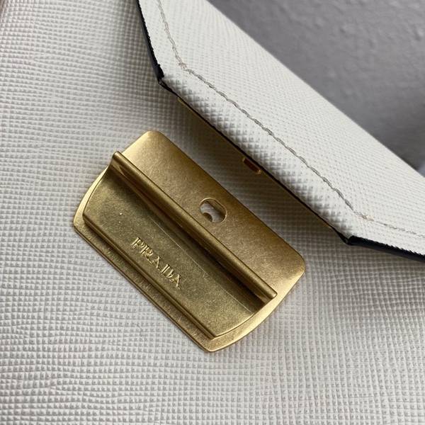 高仿名牌包 prada2020年新款方胖子 4 高仿名牌包 prada2020年新款方胖子
