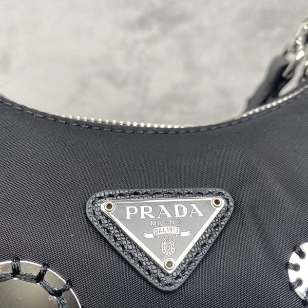 原版A貨頂級原單三合一刺繡亮片包腰包/斜跨/單挎ddprada-10381 5 原版A貨頂級原單三合一刺繡亮片包腰包/斜跨/單挎ddprada-10381