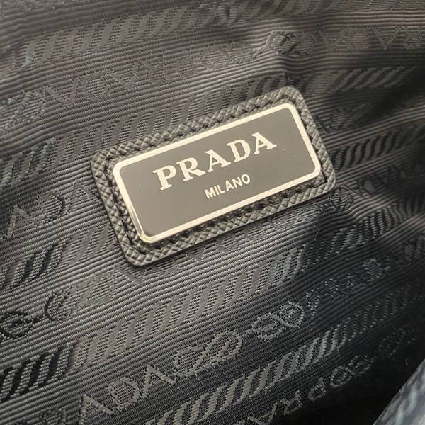頂級1:1頂級原單新款男士三合一款號2VH113ddprada-10498 9 頂級1:1頂級原單新款男士三合一款號2VH113ddprada-10498