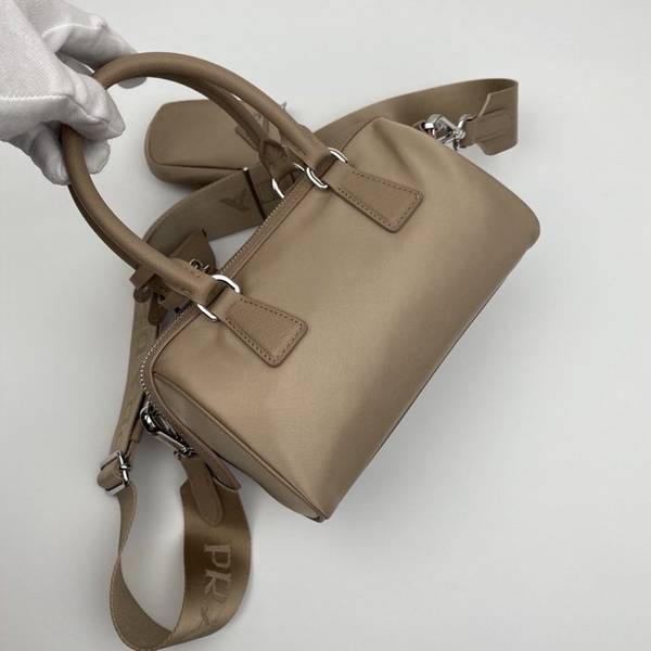 高仿包包頂級原單2020春夏最新波士頓包1BB846波土頓三合一 prada hyper leaves波斯士三合一枕頭包進口高光十字紋牛皮/尼龍布料ddprada-10601 4 高仿包包頂級原單2020春夏最新波士頓包1BB846波土頓三合一 prada hyper leaves波斯士三合一枕頭包進口高光十字紋牛皮/尼龍布料ddprada-10601