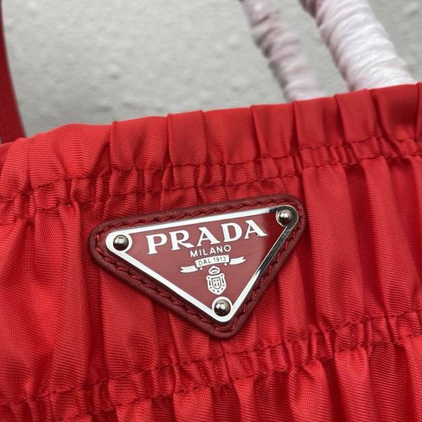 高仿精品prada 2020皺褶購物包 5 高仿精品prada 2020皺褶購物包