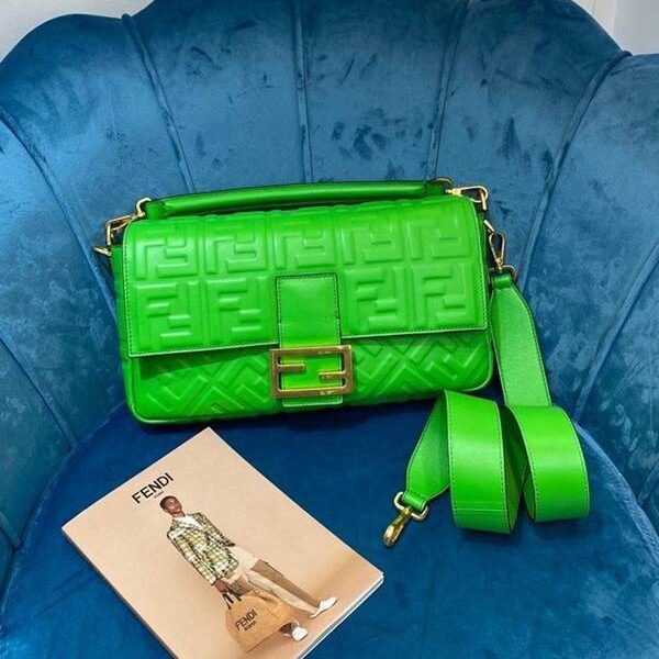 奢侈品1：1芬迪Fendi大號法棍綿羊皮fendi-11989