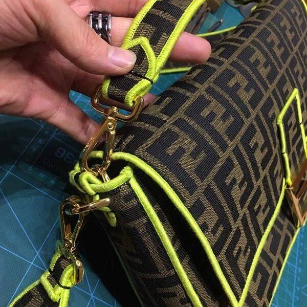 頂級頂級高仿包包包芬迪Fendi 5001 Baguette FF logo 老花系列fendi-11996