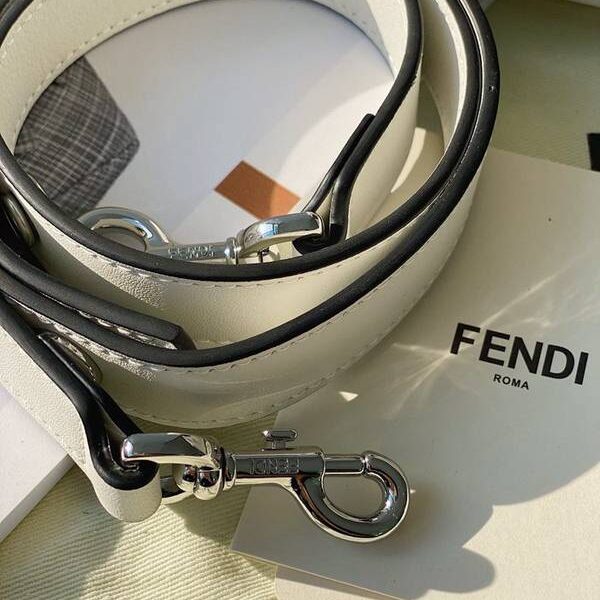 休閒頂級頂級高仿包包包芬迪BY THE WAY拉鏈開合波士頓手提包大紅色小牛皮製作fendi-12036