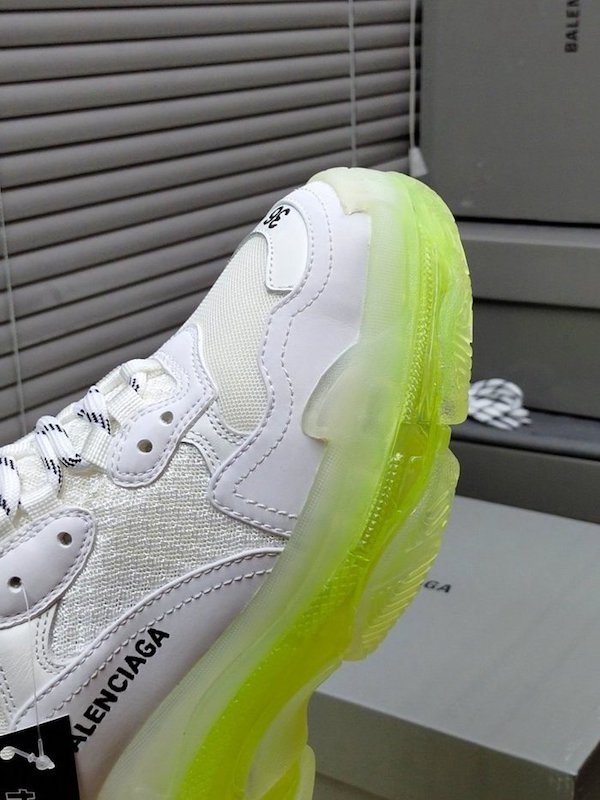 超A鞋 巴黎世家Balenciaga TriPle S 巴黎氣墊 “白加綠” 7 超A鞋 巴黎世家Balenciaga TriPle S 巴黎氣墊 “白加綠”