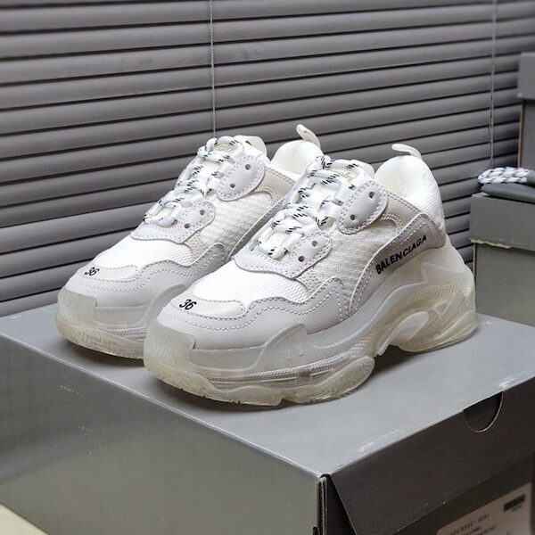 高仿鞋 Balenciaga TriPle S 巴黎氣墊 “白色” 10 高仿鞋 Balenciaga TriPle S 巴黎氣墊 “白色”