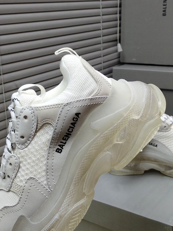 高仿鞋 Balenciaga TriPle S 巴黎氣墊 “白色” 7 高仿鞋 Balenciaga TriPle S 巴黎氣墊 “白色”