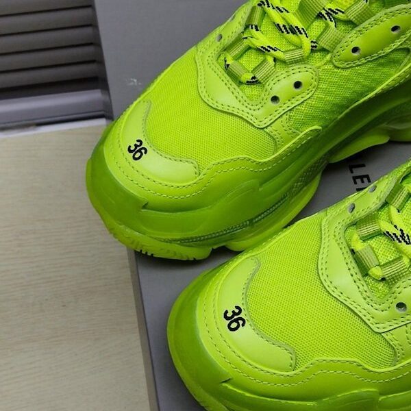 頂級高仿鞋推薦 巴黎世家Balenciaga TriPle S 巴黎氣墊 “螢光黃”