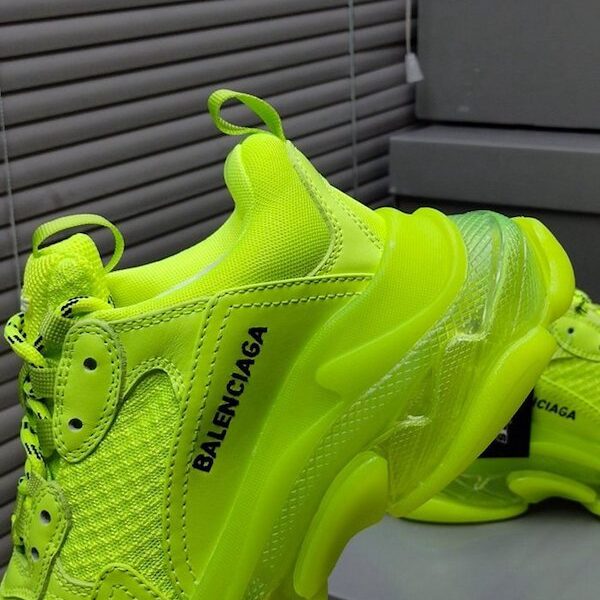 頂級高仿鞋推薦 巴黎世家Balenciaga TriPle S 巴黎氣墊 “螢光黃”