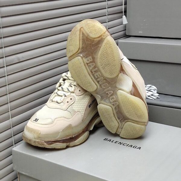 精仿鞋 巴黎世家 TriPle S 巴黎氣墊 “奶茶色” 12 精仿鞋 巴黎世家 TriPle S 巴黎氣墊 “奶茶色”