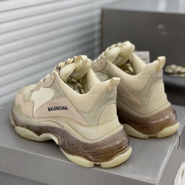 精仿鞋 巴黎世家 TriPle S 巴黎氣墊 “奶茶色” 17 精仿鞋 巴黎世家 TriPle S 巴黎氣墊 “奶茶色”