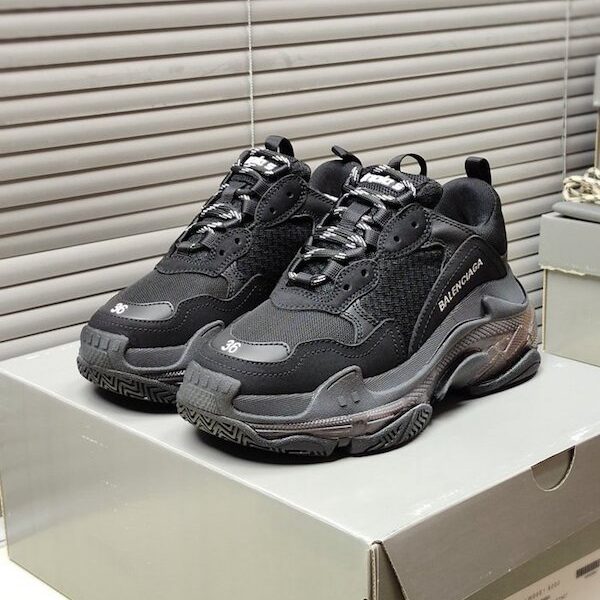 高仿巴黎世家Balenciaga TriPle S 巴黎氣墊 “經典黑”氣墊TPU組合軟底 10 高仿巴黎世家Balenciaga TriPle S 巴黎氣墊 “經典黑”氣墊TPU組合軟底