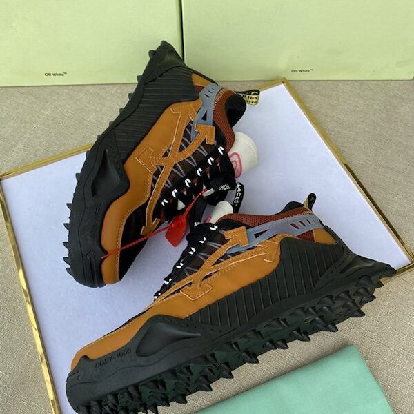 高仿off white 潮牌情侶款 11 高仿off white 潮牌情侶款