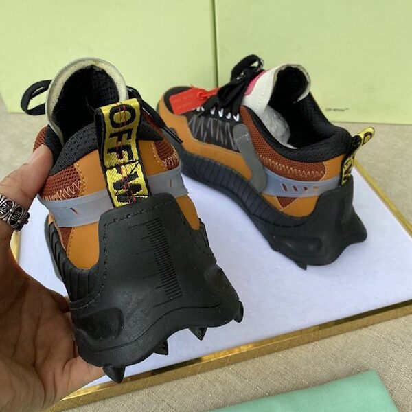 高仿off white 潮牌情侶款 17 高仿off white 潮牌情侶款