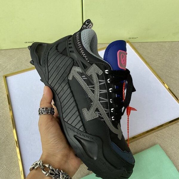 精仿off white 新款情侶款_老爹鞋潮牌 12 精仿off white 新款情侶款_老爹鞋潮牌