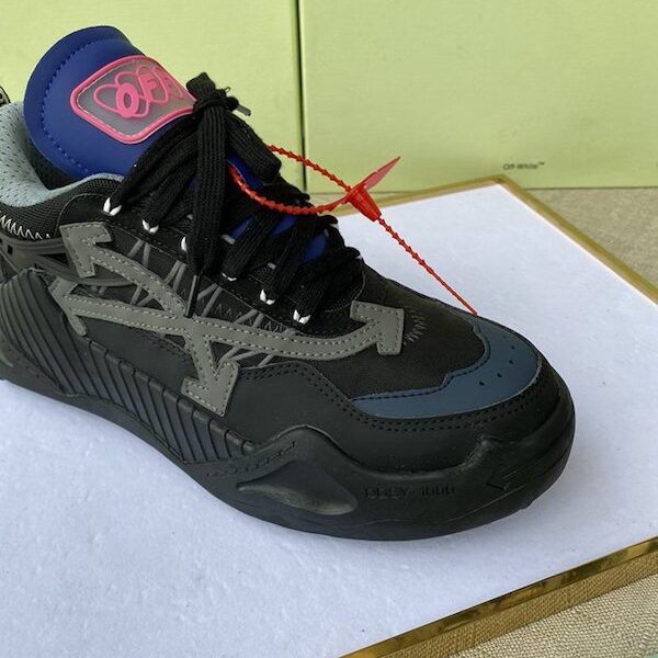 精仿off white 新款情侶款_老爹鞋潮牌 15 精仿off white 新款情侶款_老爹鞋潮牌