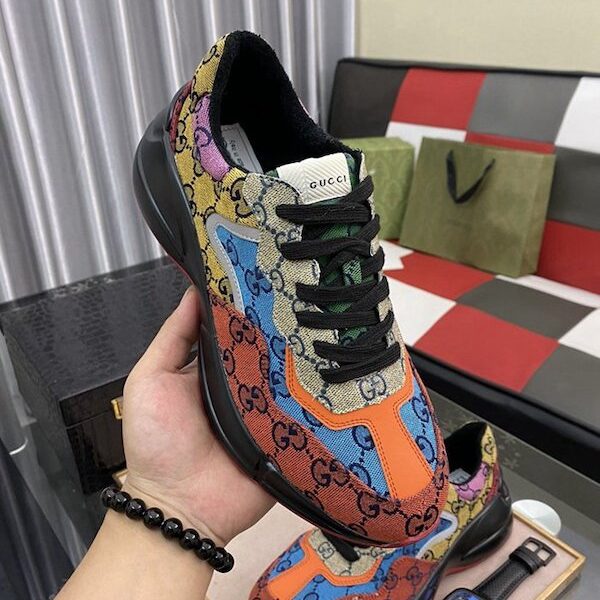 精仿GUCCI官網最新款老爹鞋頭