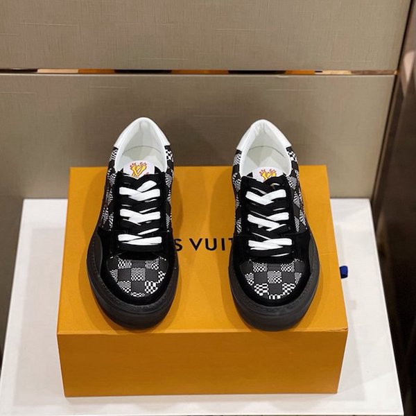 頂級高仿LV2021最新走秀款牛皮彩印鞋面