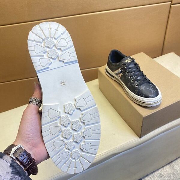 超A鞋 lv 現代風運動鞋