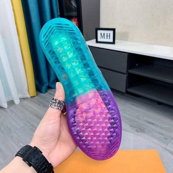 精仿 Louis Vuitton 新款頭層牛皮休閒鞋