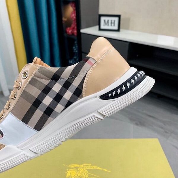 1:1頂級精仿 Burberry巴寶莉青年人休閒風 牛皮鞋