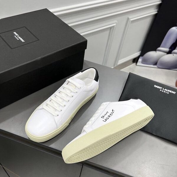 1:1精仿專櫃品質-YSL Saint Laurent男士/女士COURT SL/06光學白皮革和金色刺繡板鞋