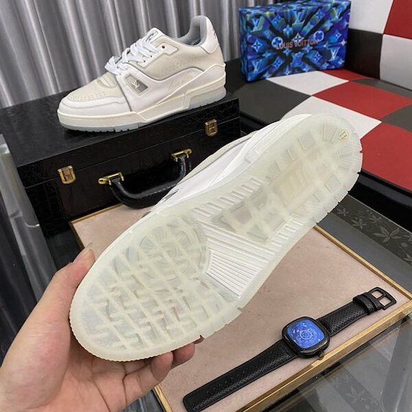 1:1精仿專櫃品質 LV路易威登男士休閒鞋 17 1:1精仿專櫃品質 LV路易威登男士休閒鞋