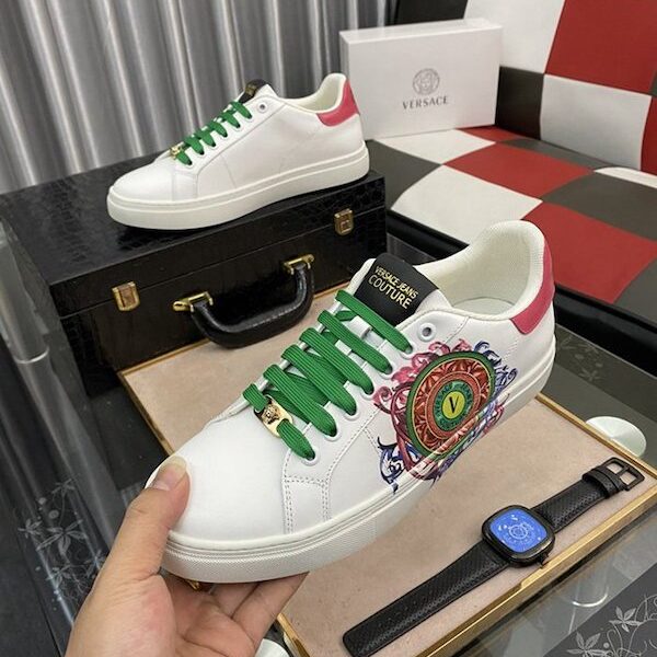 精仿範思哲休閒鞋