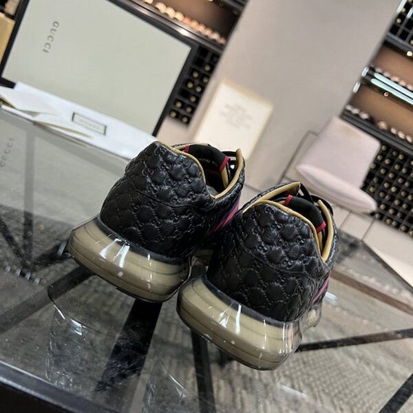 精仿gucci爆款男士運動板鞋