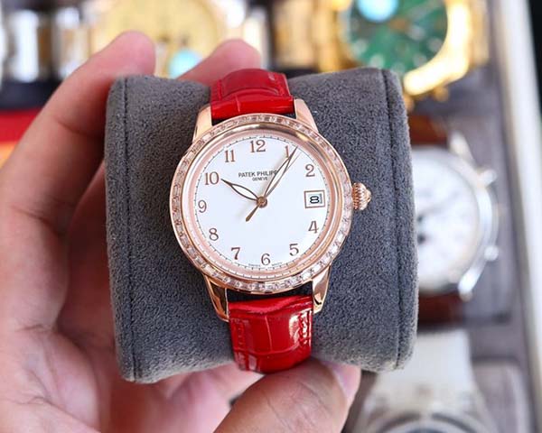 精仿手表百達翡麗PATEK PHILIPPE 升級版原裝9015機芯 5 精仿手表百達翡麗PATEK PHILIPPE 升級版原裝9015機芯