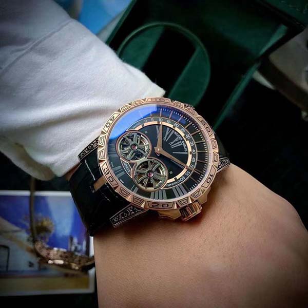 頂級復刻手表名表Roger Dubuis羅傑杜彼(豪爵)Excalibur 46系列,Tourbillon雙飛行陀飛輪動能顯示腕表 2 頂級復刻手表名表Roger Dubuis羅傑杜彼(豪爵)Excalibur 46系列,Tourbillon雙飛行陀飛輪動能顯示腕表