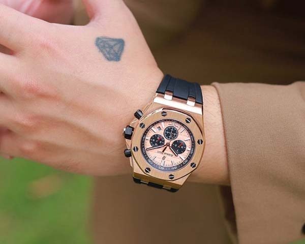 一比一高仿手表愛彼Audemars Piguet 皇家橡樹離岸型系列原裝3126轉陀