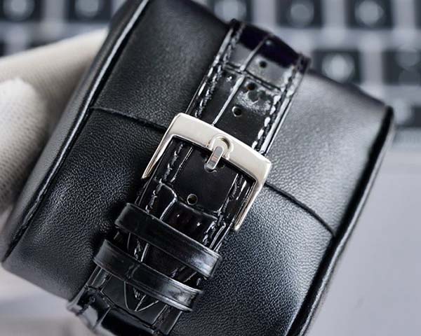 精仿手表歐米茄碟飛搭載進口820a全自動機械機芯 9 精仿手表歐米茄碟飛搭載進口820a全自動機械機芯