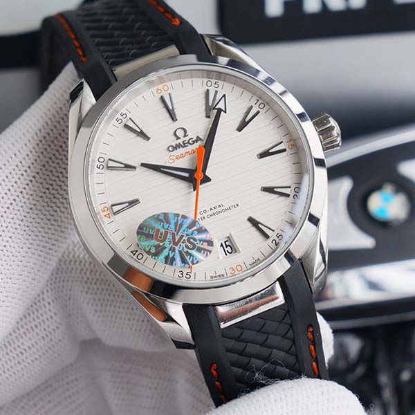 腕表1:1海馬150米 Aqua Terra 天文臺搭載 黑擺輪2824改 8900機芯 2 腕表1:1海馬150米 Aqua Terra 天文臺搭載 黑擺輪2824改 8900機芯